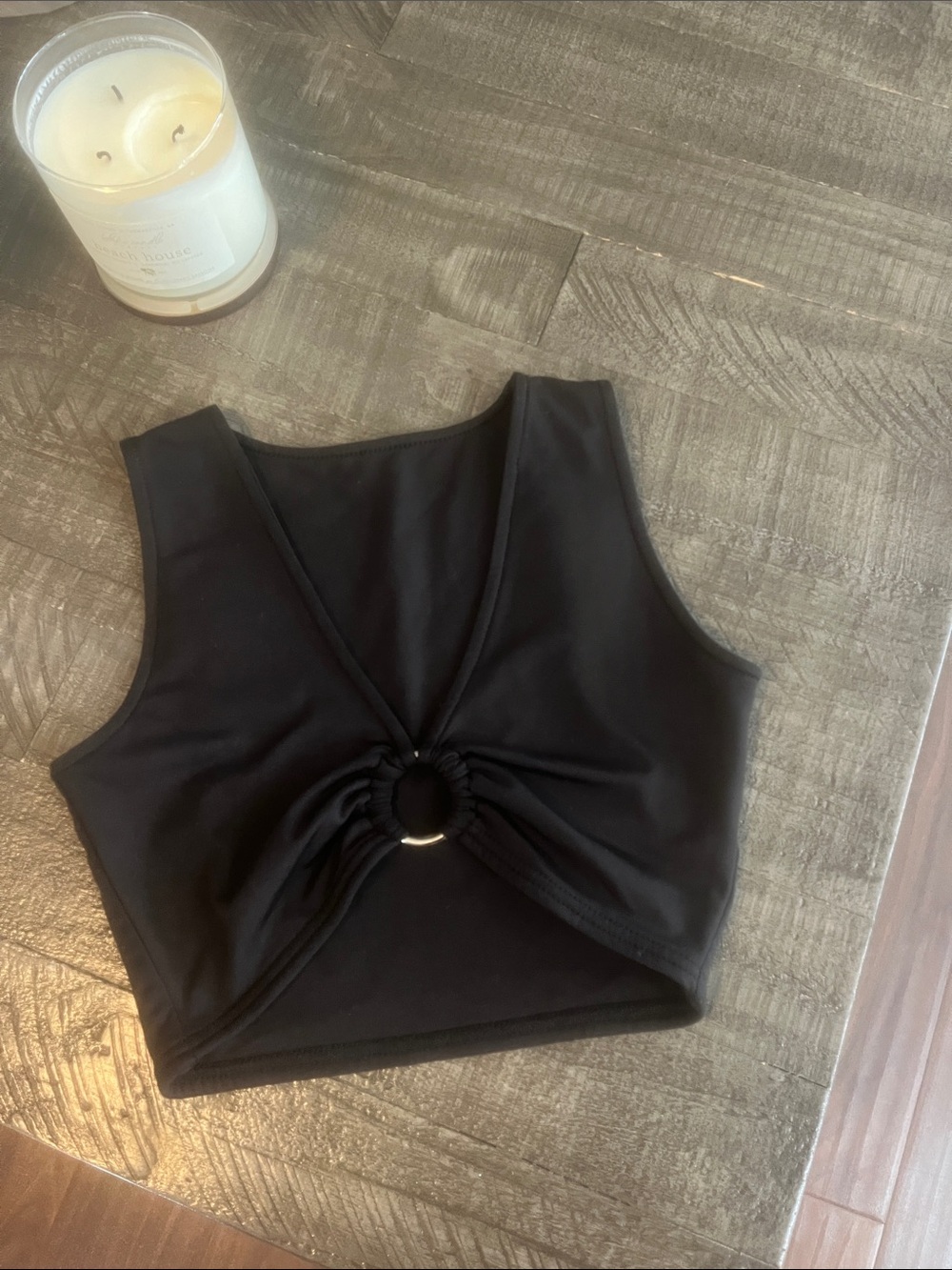 Black Twist-Front Sleeveless Crop Top - Women's